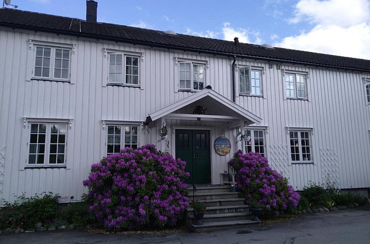 Grong Gård Guesthouse