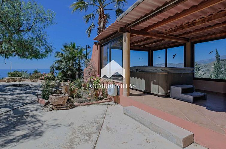 Vrijstaande woning in Almuñecar