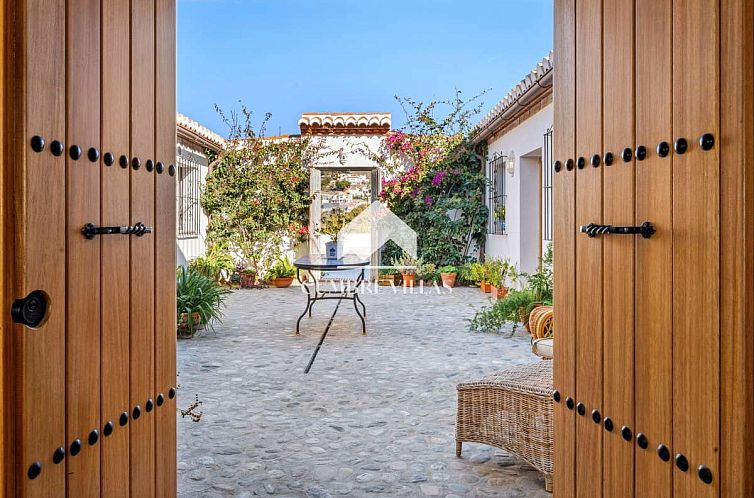 Vrijstaande woning in Almuñecar