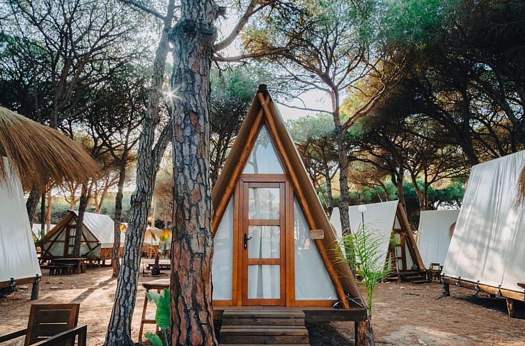 Discover the rustic charm of Glamping Tipi Pinar, an idyllic tented accommodation in Conil de la Frontera, Andalusia.