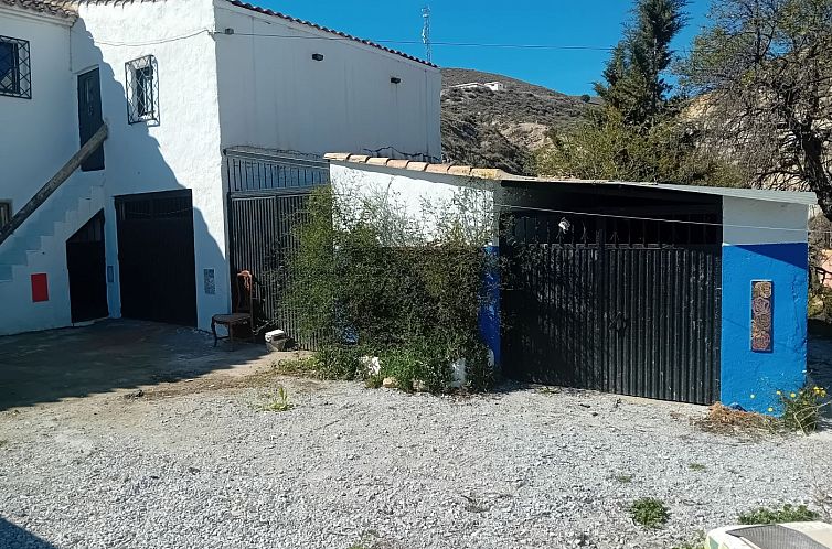 Vrijstaande woning in Baza
