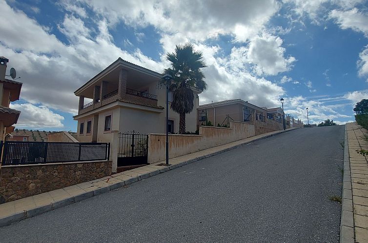 Vrijstaande woning in Freila