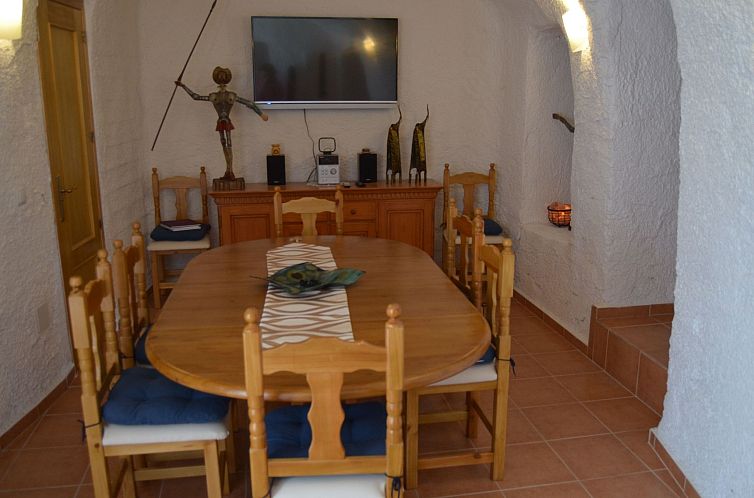 Vakantiehuis mit Garten und gemeinsamem Pool