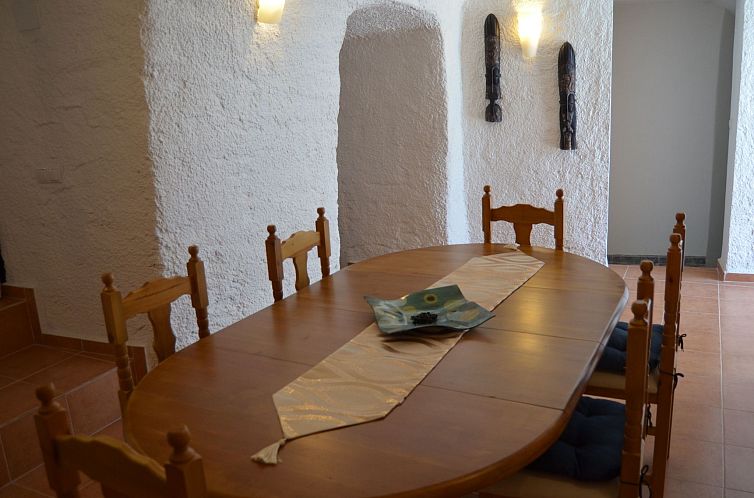 Vakantiehuis mit Garten und gemeinsamem Pool