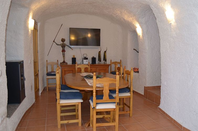 Vakantiehuis mit Garten und gemeinsamem Pool