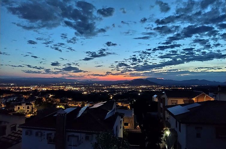 Vakantiehuis Helles Haus mit Aussicht und privatem Pool