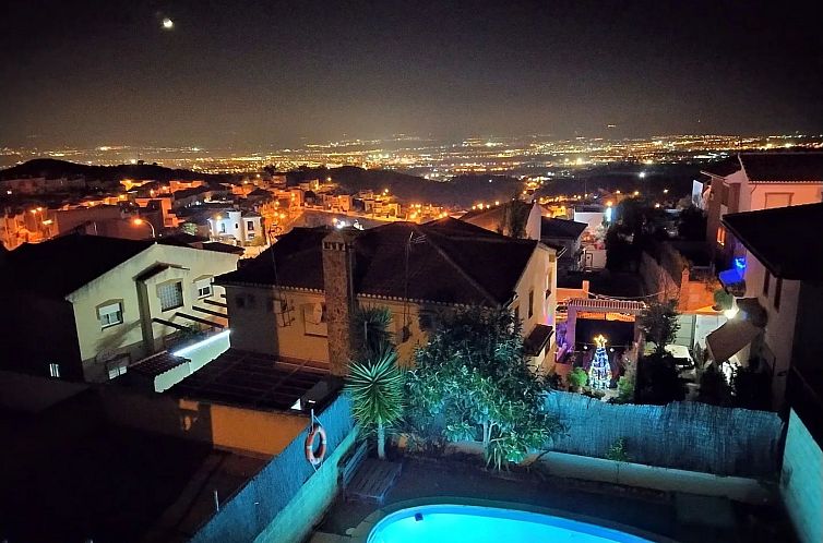 Vakantiehuis Helles Haus mit Aussicht und privatem Pool