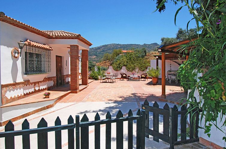 Vakantiehuis Schönes Landhaus mit Pool, Klimaanlage, Privat