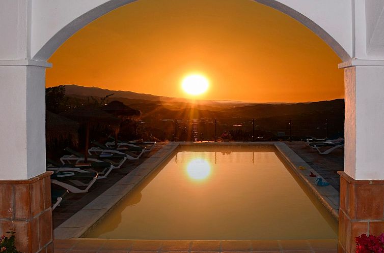 Vakantiehuis Villa Botin, beheizter Pool, AC, Meerblick