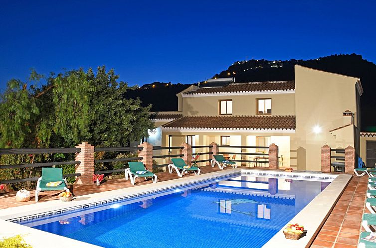 Vakantiehuis Villa Los Poyatos, beheizter Pool, Wifi, AC,BBQ
