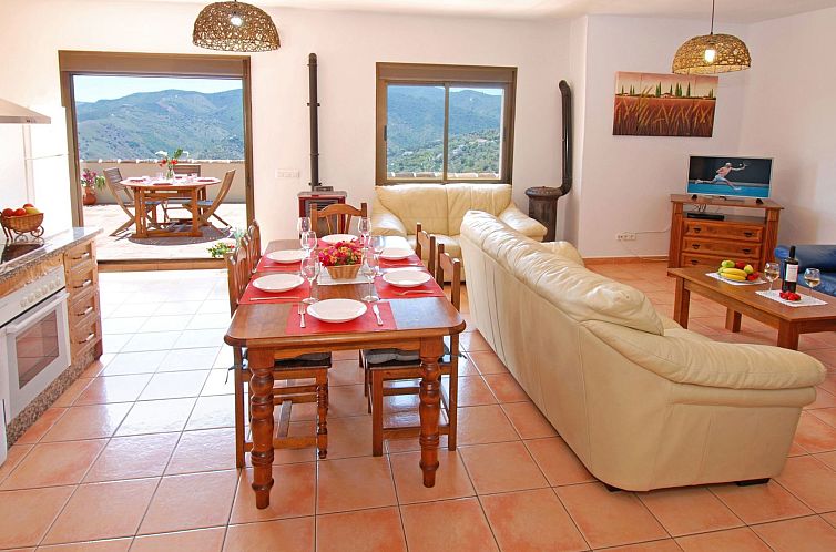 Vakantiehuis Villa Los Poyatos, beheizter Pool, Wifi, AC,BBQ