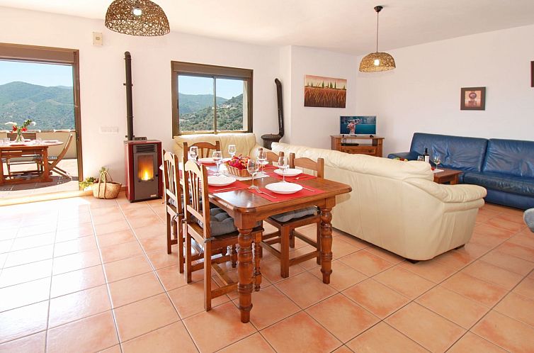 Vakantiehuis Villa Los Poyatos, beheizter Pool, Wifi, AC,BBQ