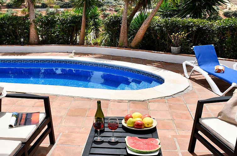 Vakantiehuis Villa Torcal 3, beheizter Pool, Wifi, Grill.