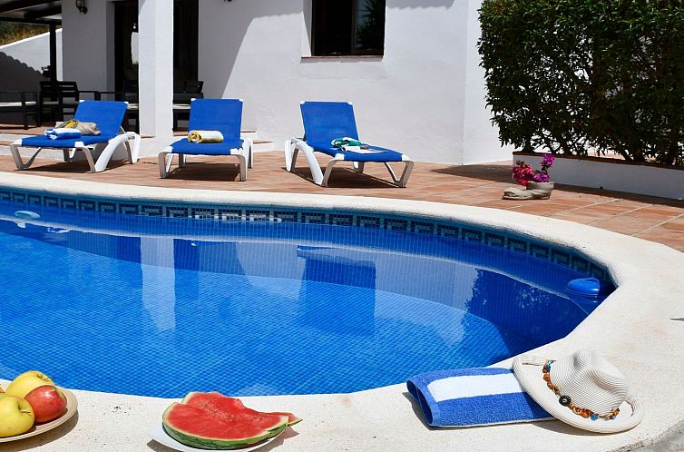 Vakantiehuis Villa Torcal 3, beheizter Pool, Wifi, Grill.