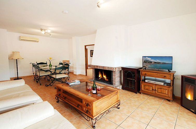 Vakantiehuis Villa Torcal 3, beheizter Pool, Wifi, Grill.