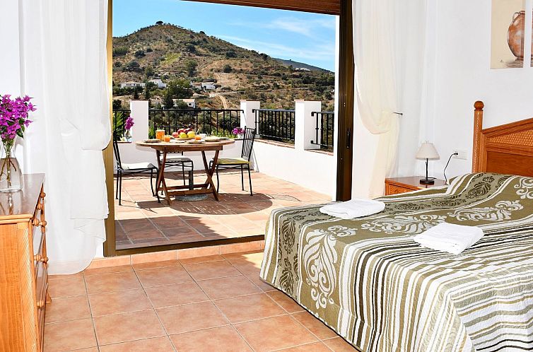 Vakantiehuis Villa Torcal 3, beheizter Pool, Wifi, Grill.