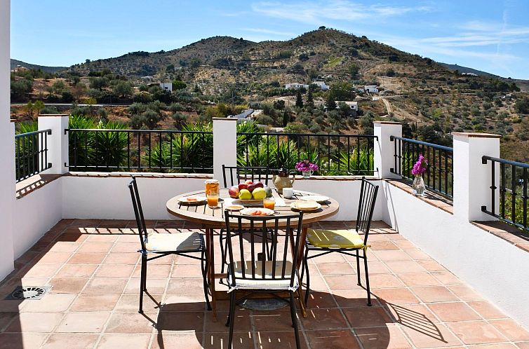 Vakantiehuis Villa Torcal 3, beheizter Pool, Wifi, Grill.