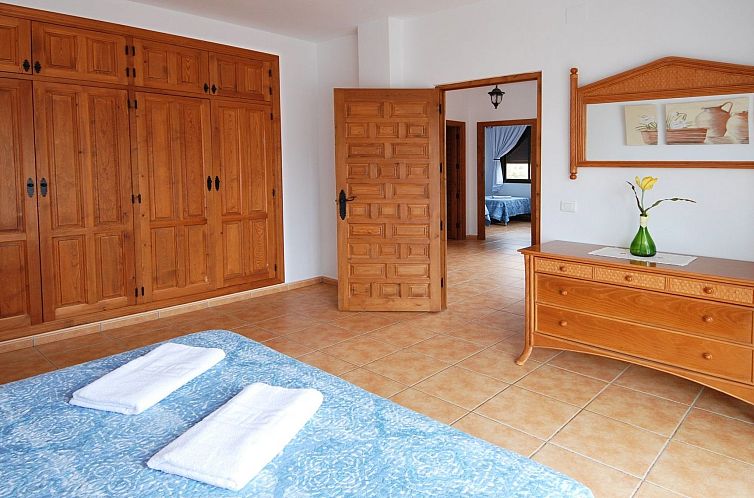 Vakantiehuis Villa Torcal 3, beheizter Pool, Wifi, Grill.