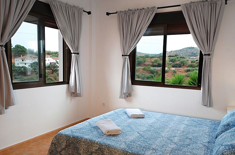 Vakantiehuis Villa Torcal 3, beheizter Pool, Wifi, Grill.