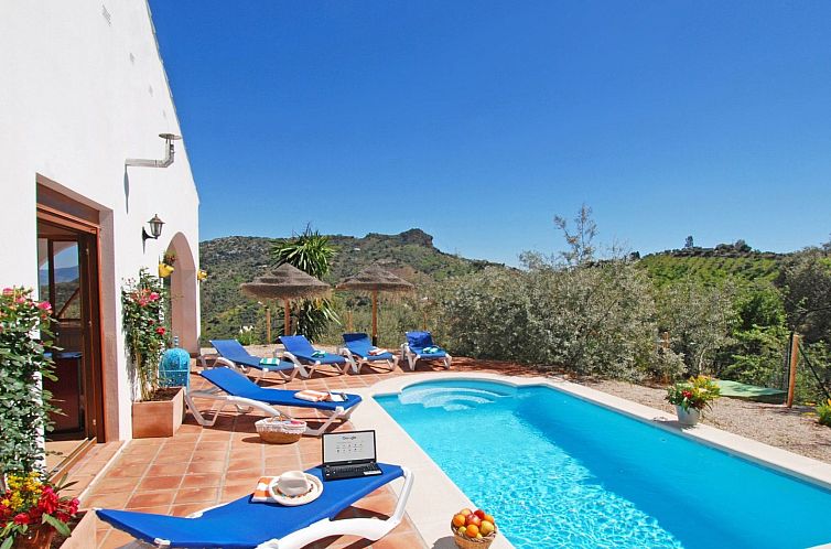 Vakantiehuis Villa Roble, Pers, Beheizter Pool, Petfriendly