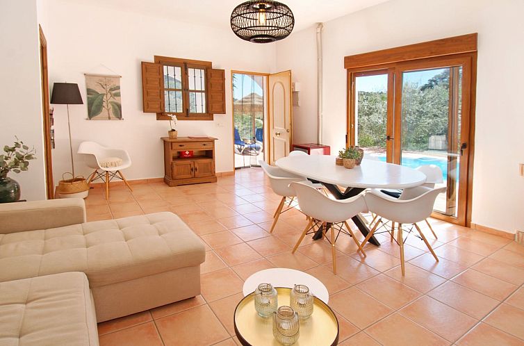 Vakantiehuis Villa Roble, Pers, Beheizter Pool, Petfriendly