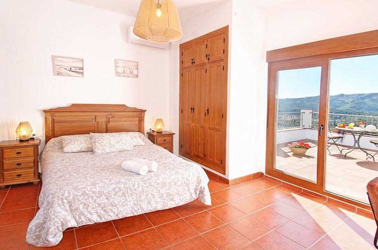Vakantiehuis Villa Las Palomeras, Wifi, beheizter Pool, AC.