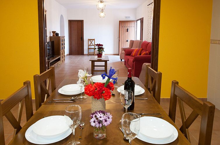 Vakantiehuis Villa La Noria, mit privatem Pool, Wifi, Garten