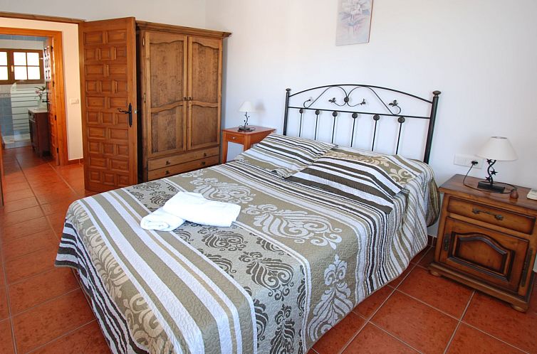 Vakantiehuis Villa Los Pinos, Beheizter Pool, Wifi, AC, BBQ
