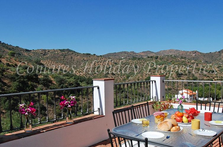 Vakantiehuis Villa Los Pinos, Beheizter Pool, Wifi, AC, BBQ