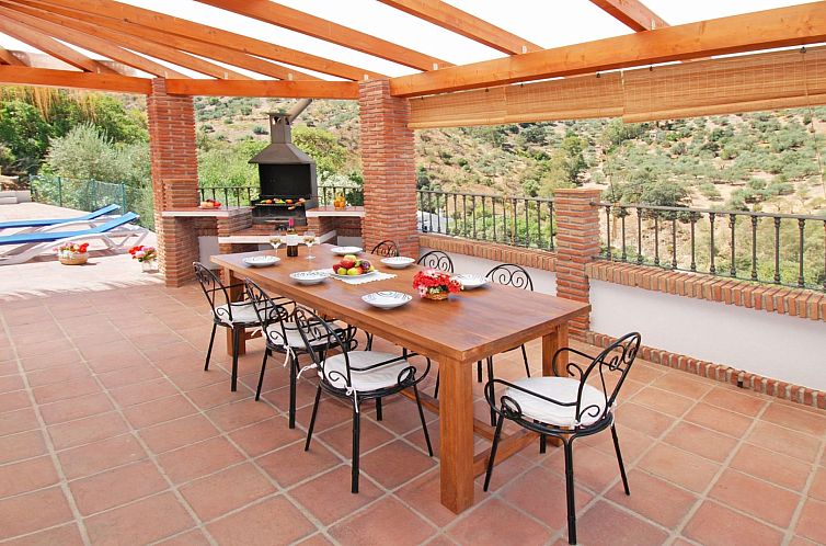 Vakantiehuis Villa Los Pinos, Beheizter Pool, Wifi, AC, BBQ