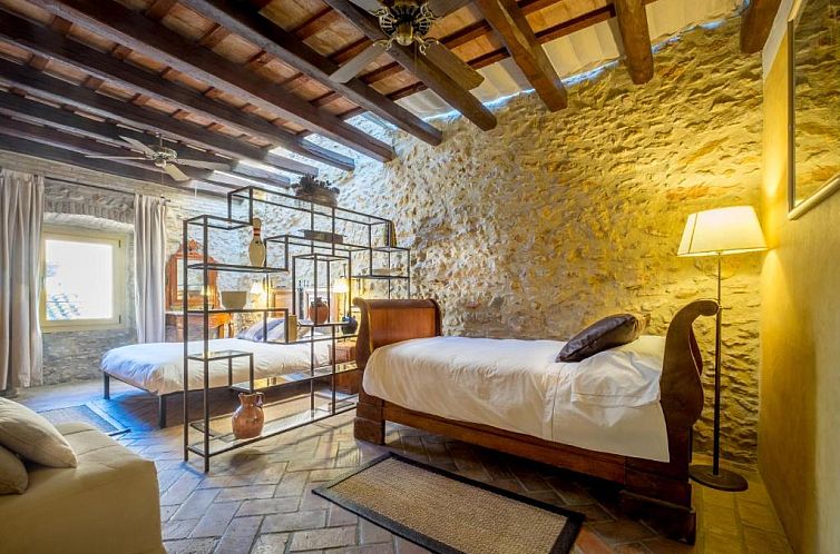 Can Felip Apartments