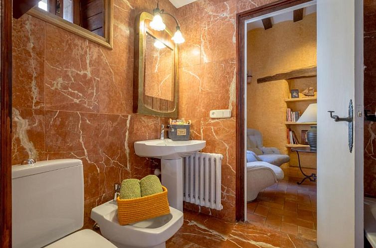 Can Felip Apartments