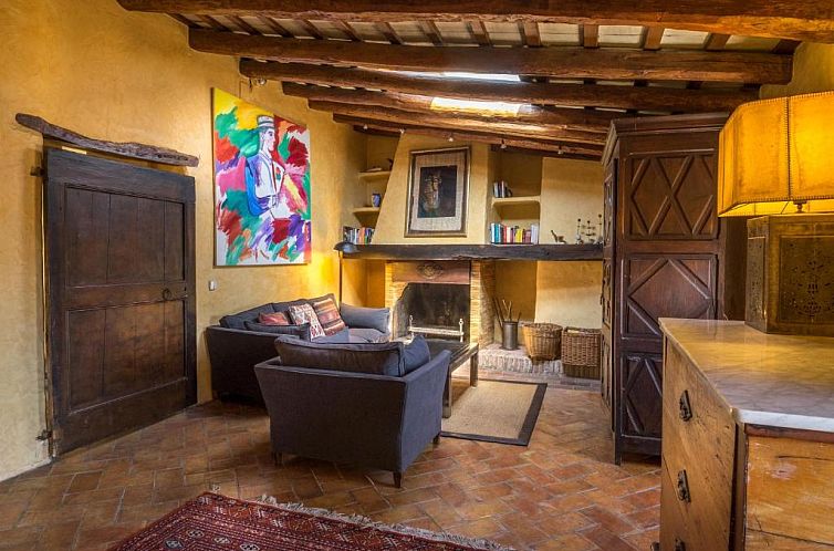 Can Felip Apartments