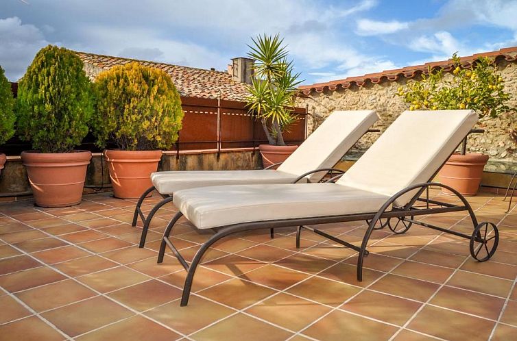 Can Felip Apartments