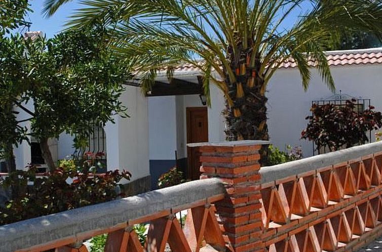 Vakantiehuis Gemütliches Haus in Anlage mit Schwimmbad in V