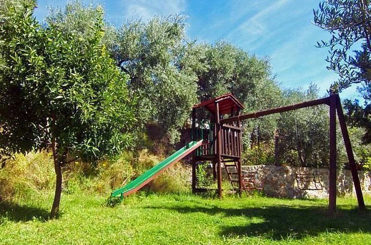 Vakantiehuis Gemütliches Haus in Anlage mit Schwimmbad in V