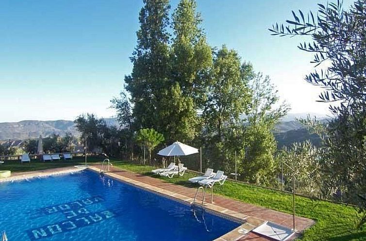 Vakantiehuis Gemütliches Haus in Anlage mit Schwimmbad in V