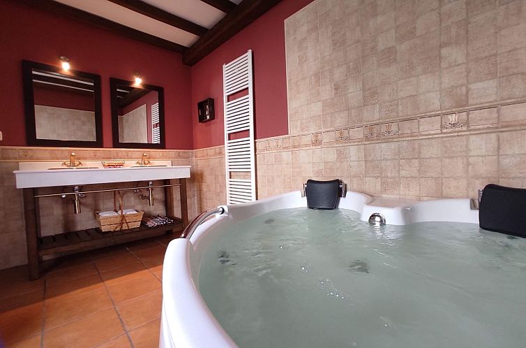 Vakantiehuis Ländliches Haus mit Jacuzzi