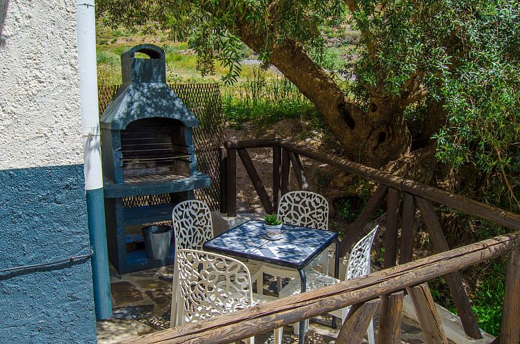 Vakantiehuis Charmantes Haus in Anlage mit Schwimmbad