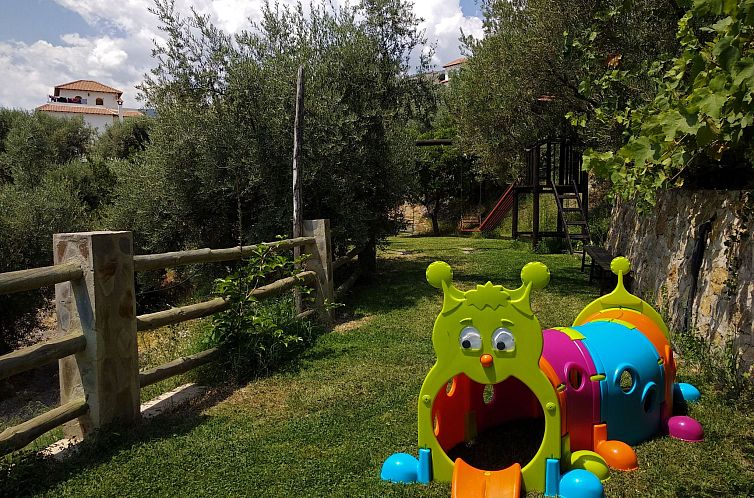 Vakantiehuis Gemütliches Haus in Anlage mit Pool und Garten