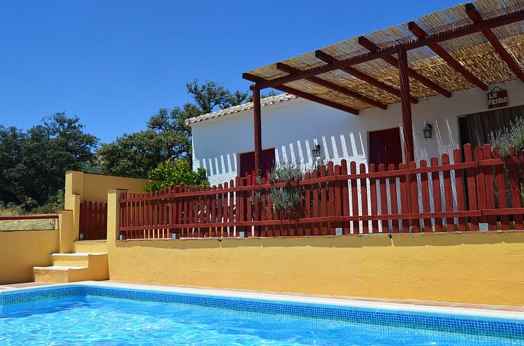 Vakantiehuis in Algarinejo mit Eigener Terrasse