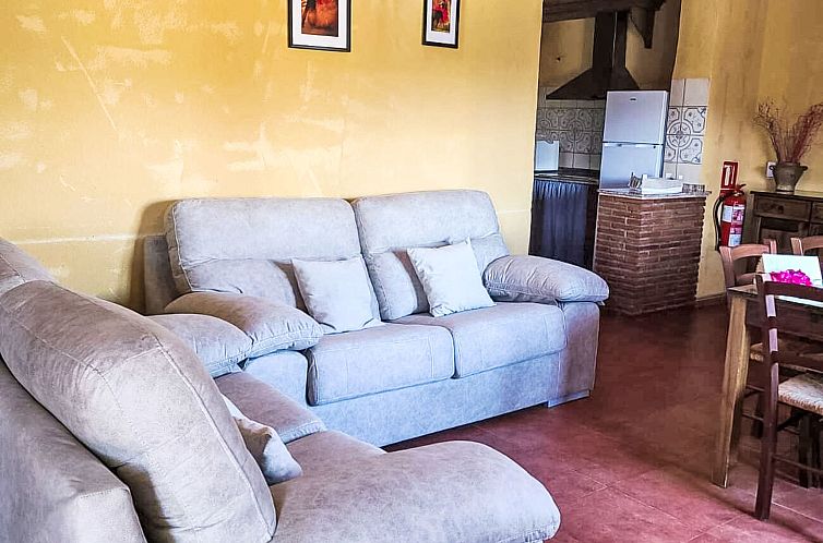 Vakantiehuis in Algarinejo mit Eigener Terrasse