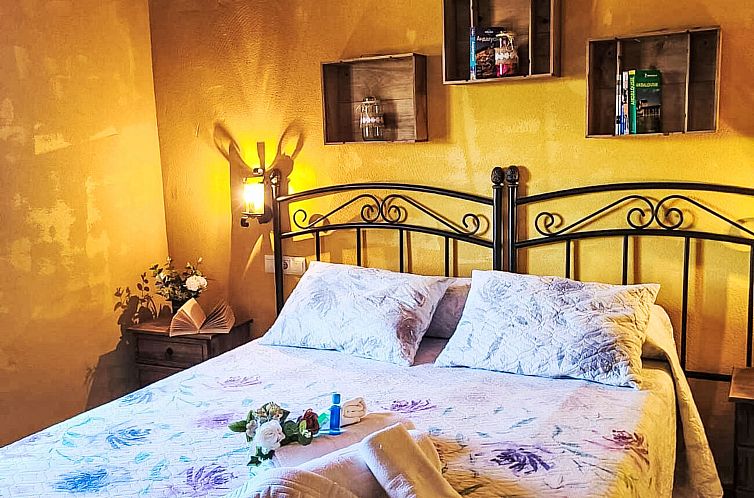 Vakantiehuis in Algarinejo mit Eigener Terrasse