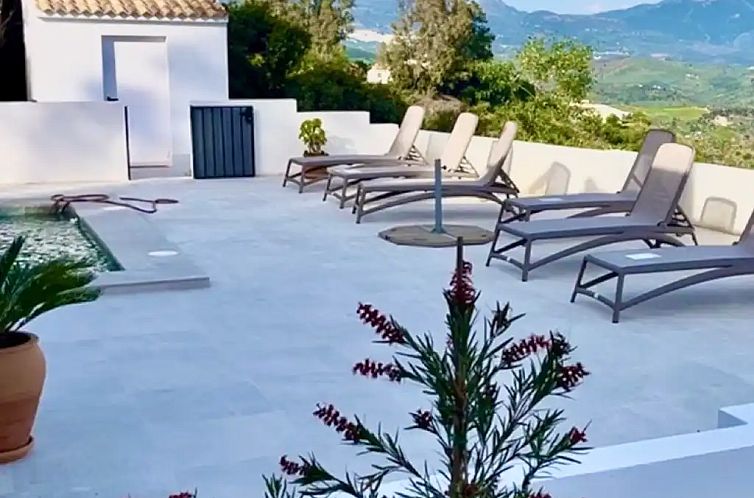 Luxe villa privézwembad &amp; uitzicht
