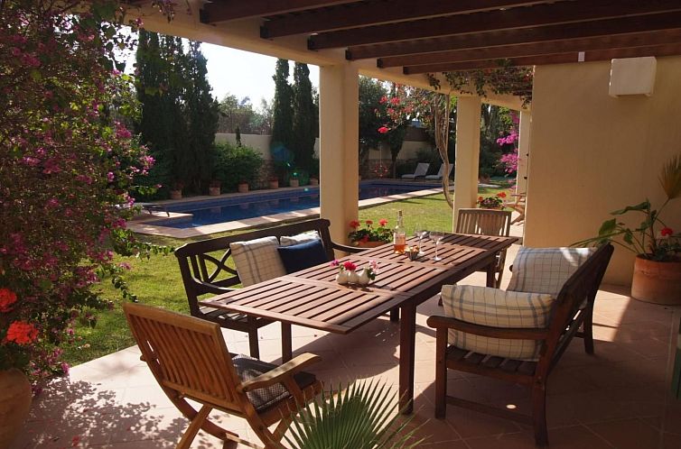 Vakantiehuis Schöne Villa für 6 Personen mit Schwimmbad