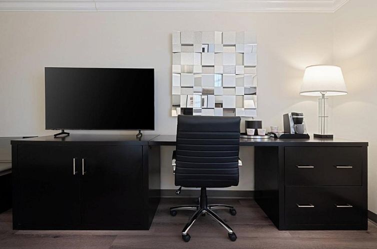Crowne Plaza Suffern-Mahwah, an IHG Hotel