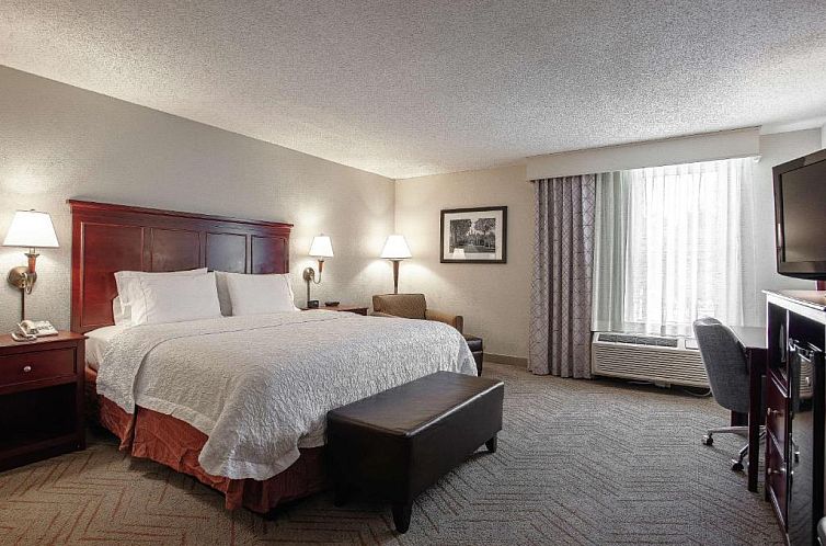 Hampton Inn & Suites Williamsburg-Richmond Road