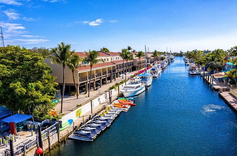 Waterside Suites and Marina