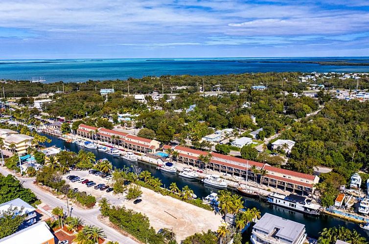 Waterside Suites and Marina
