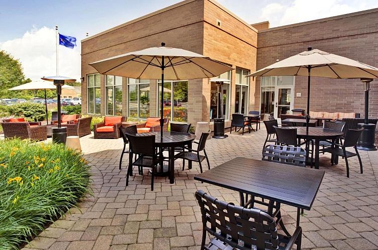 Hilton Garden Inn Lake Forest Mettawa